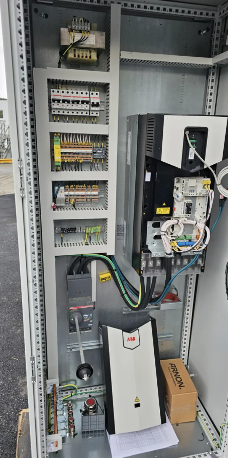 Styreskap ABB 110 kW – 2